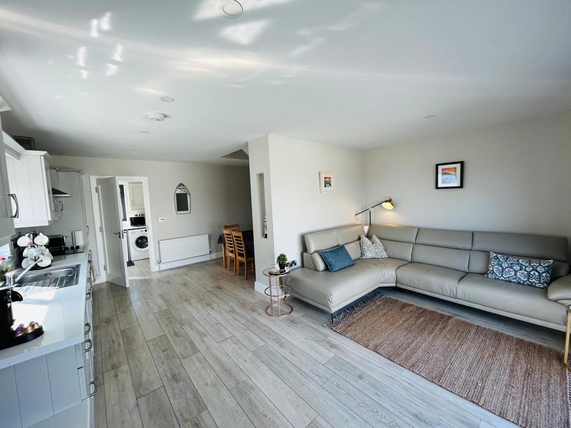 Beside The Sea & Minutes From Cliffs-Clahane Shore Lodge Лисканнор Экстерьер фото
