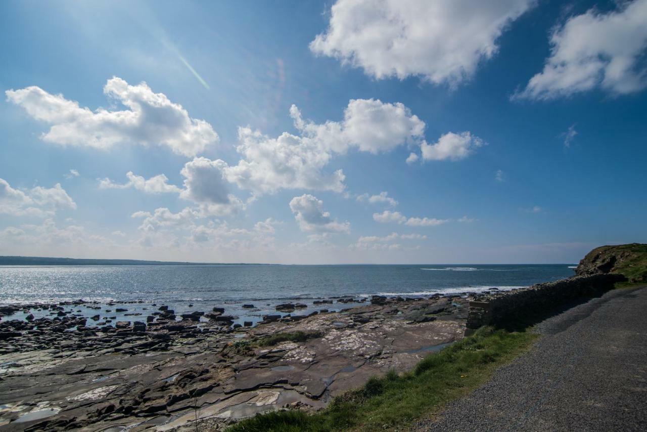 Beside The Sea & Minutes From Cliffs-Clahane Shore Lodge Лисканнор Экстерьер фото